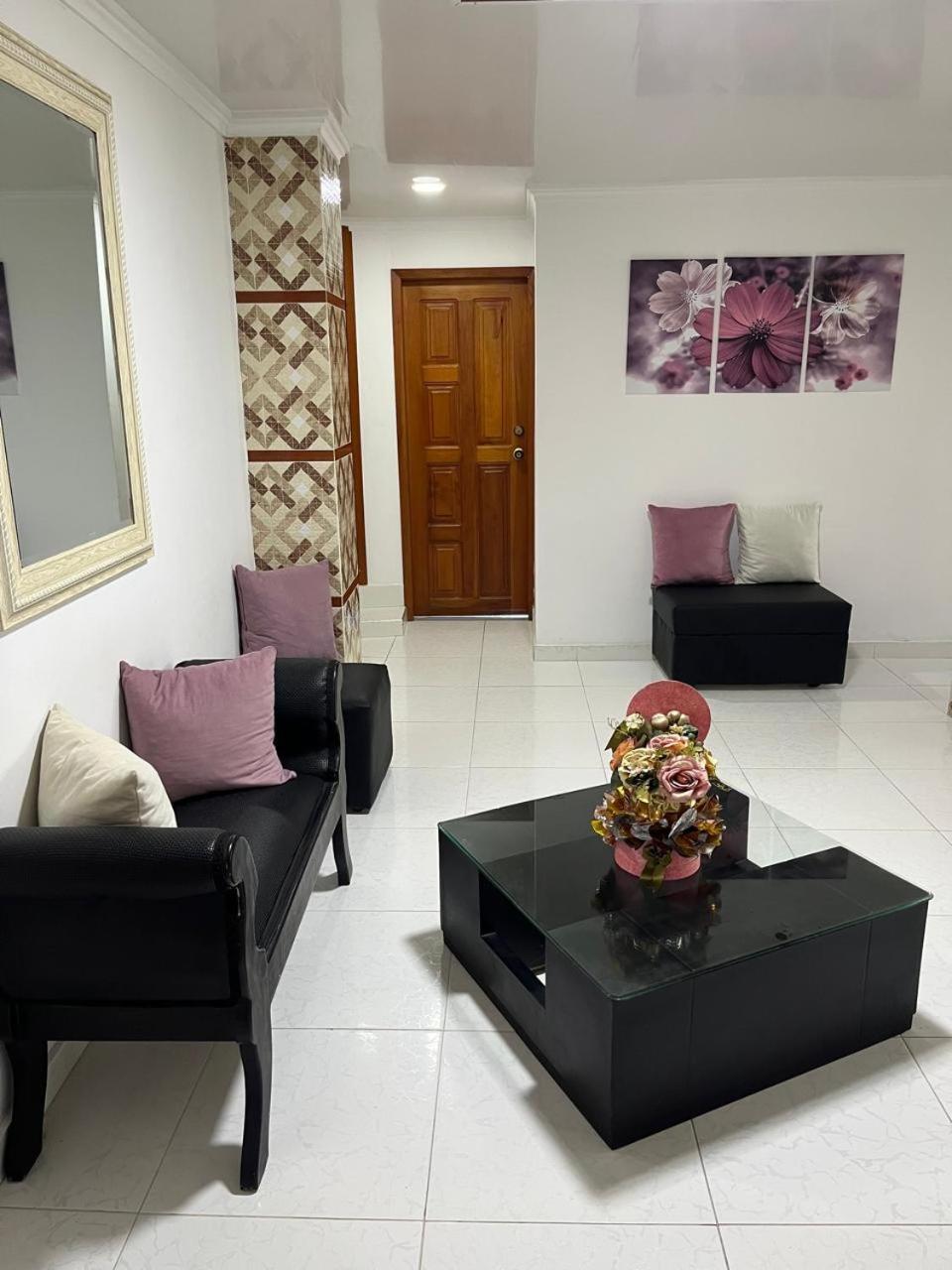 Villa Santos Apartaestudios Barranquilla  Kültér fotó